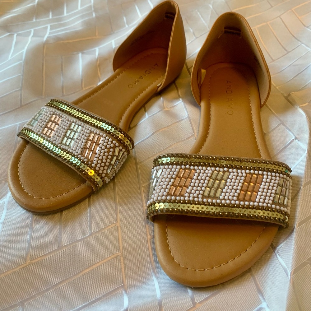 EUC beaded d’orsay style flat neutral tan shiny beach vacation sandal shoe 6 - Picture 3 of 5